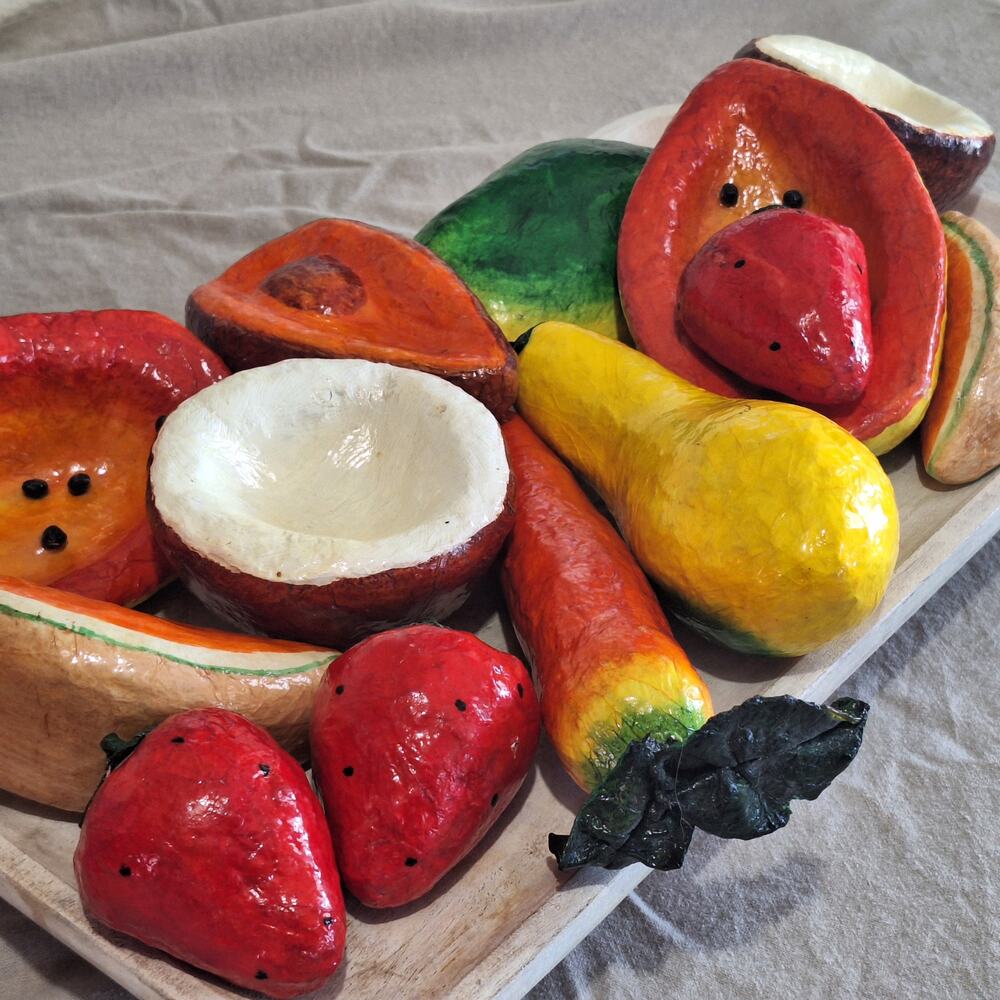 Vintage tropical paper mache fruit lot of 13 kitchen island decor for bowl tray